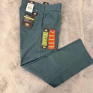 Dickies | NWT Slim Fit Tapered Leg Flex Twill Work Pants 29/30